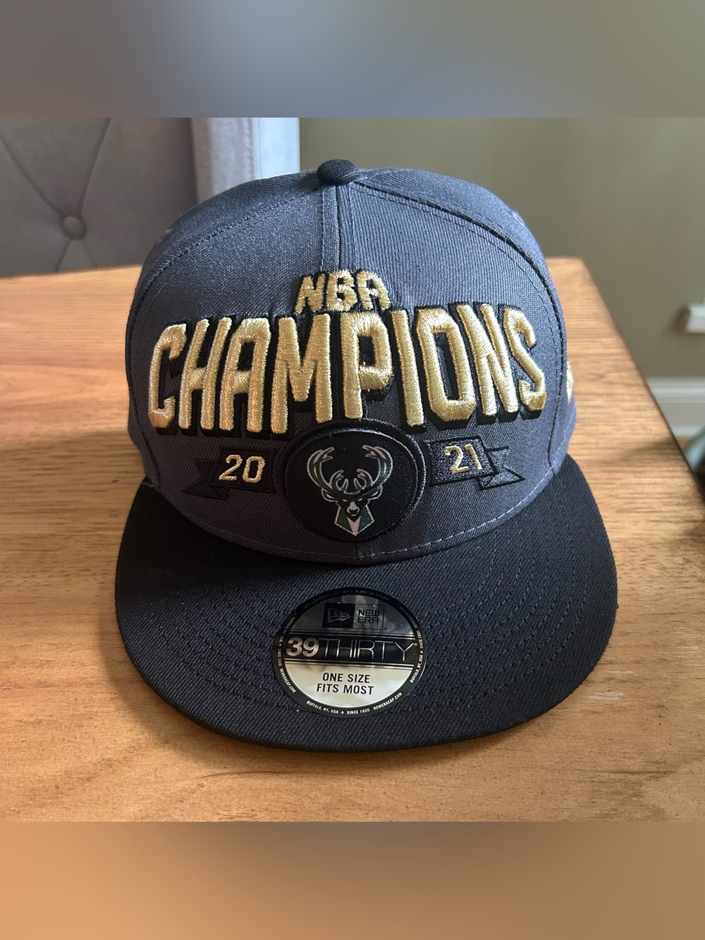 New Era Milwaukee Bucks NBA Champions 2021 Embroidered Snapback Brand New